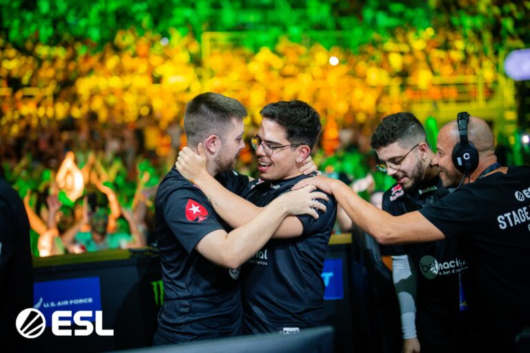 mood13-IEM-Rio-arT-and-yuurih