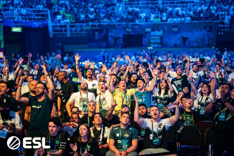 mood4-IEM-Rio-crowd